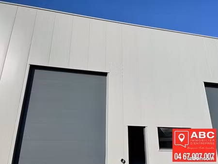 local d'activité 200 m²