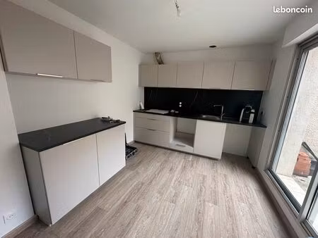 appartement t4 de 140m² sur deux niveaux