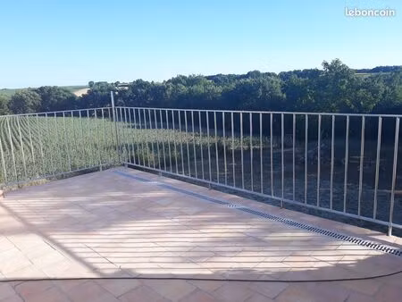 t2 spacieux à la campagne avec pièce d’appoint