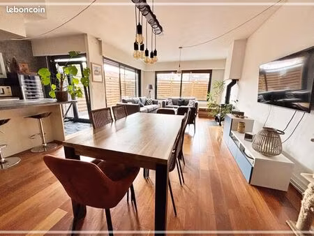 appartement 5 pièces 137 m²