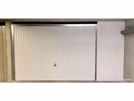 garage /box centre-ville lannemezan