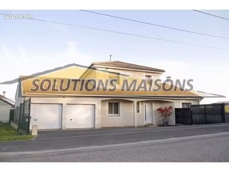 maison 6 pièces 140 m²