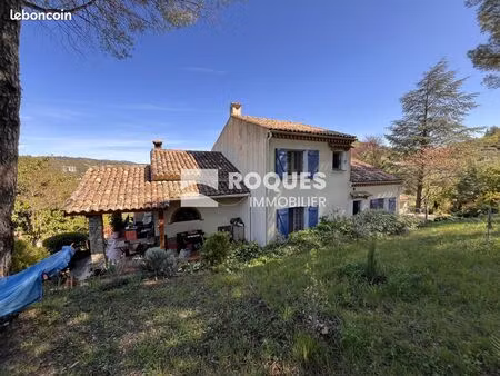 villa 5 pièces 178 m²