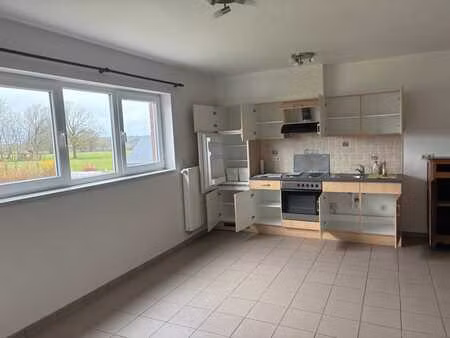 seloignes - appartement à louer (10 min de chimay)