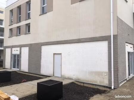 local commercial 137 m²