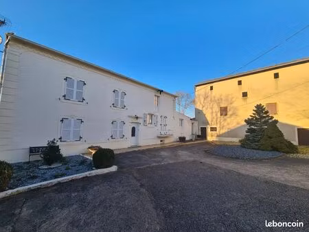 ancien moulin et granges