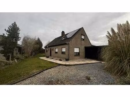 a louer - villa 3 chambres partiellement meublee