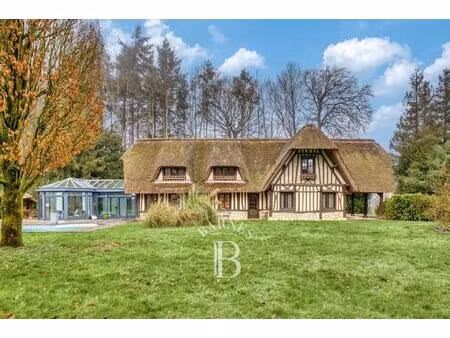 normandie - chaumière rénovée sur un parc paysagé