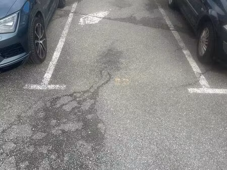 vends parking extérieur