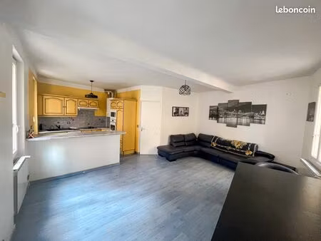 maison de ville 7 pièces 147 m²