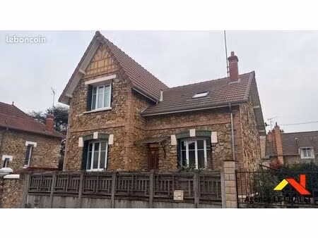 maison 6 pièces 117 m²