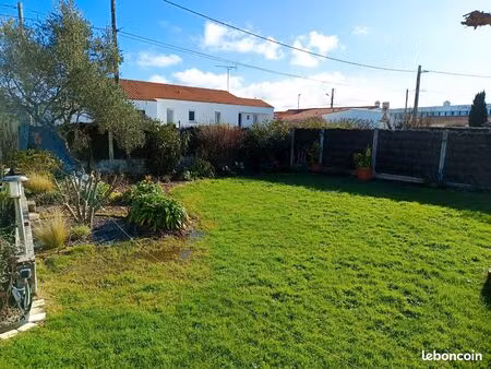 terrain à bâtir saint gilles croix de vie