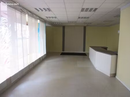 cellule commerciale au centre ville - 77m²