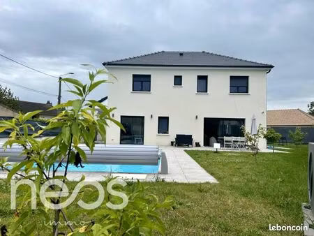 villa 7 pièces 172 m²