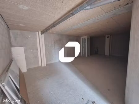 local commercial 62 m²