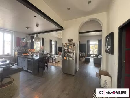 appartement bourgeois 153 m²