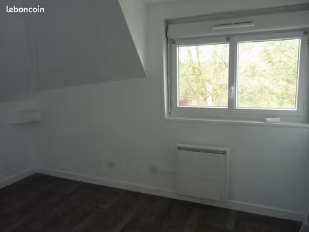 t1 a louer centre pont de chéruy