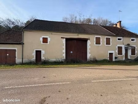 propriété 4 pièces 84 m²