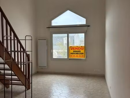 apparemment 3 pièces duplex