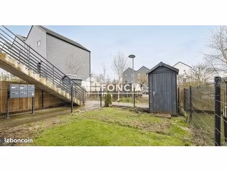 templeuve-en-pévèle - appartement (style maison) de 80 m2 avec jardin et parking