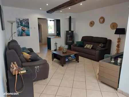 maison familiale spacieuse avec jardin  terrasse et piscine hors-sol – vente directe