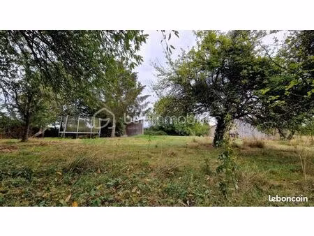 immeuble 5 pièces 375 m²