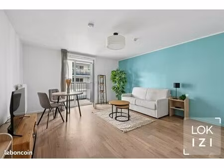 studio 1 pièce 33 m²