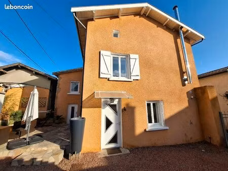 maison ancienne pleine de charme