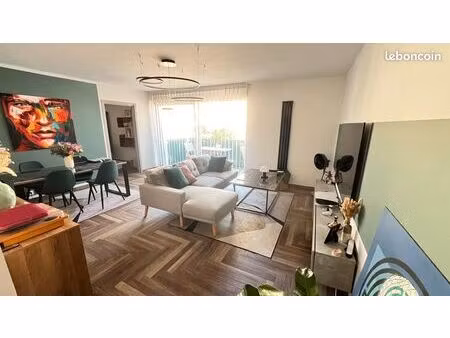 arceaux - montpellier - t3/t4 de 82m2 + 2 balcons