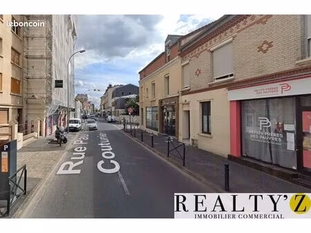 local commercial 364 m²