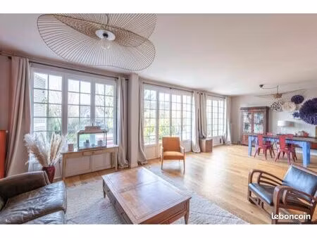 maison de 7 pièces - 171 m2