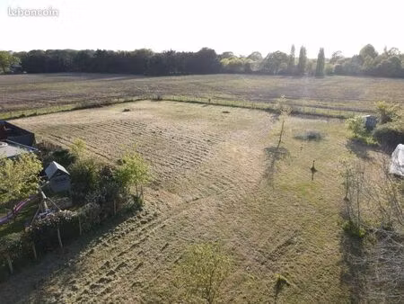 vends 2 beaux terrains 1152 et 1371m2 proche centre