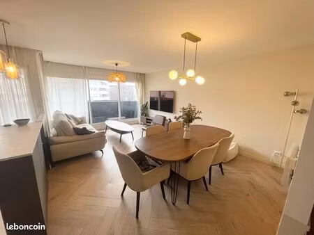 beau t3 rénové avec terrasse – central parc – la madeleine