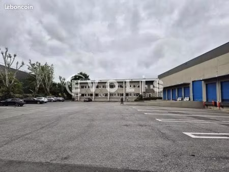 local industriel 5 023 m²