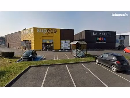 local commercial 1 135 m²