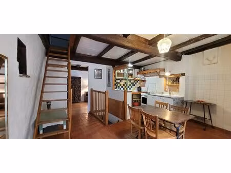 a vendre maison de village meublée . idéale pied à terre ou rentabilité locative