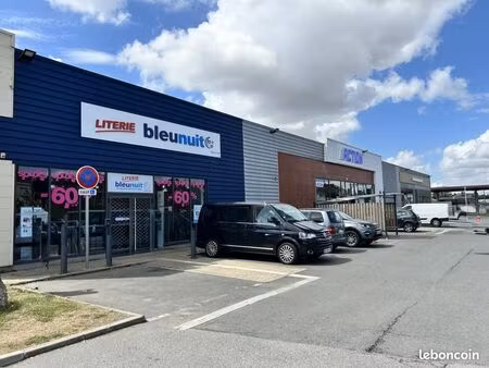 local commercial 394 m²