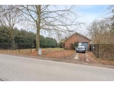 à vendre : bungalow avec grand terrain à stekene