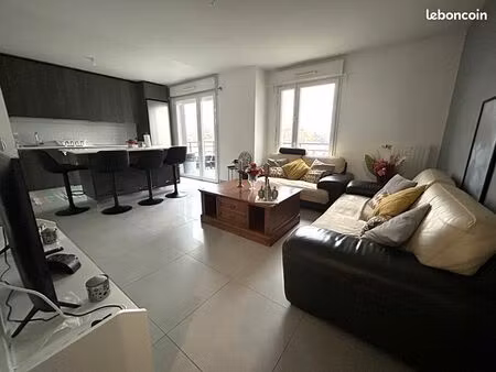 location appartement meublé 3 pièces 67 m² 78190 trappes (merisier - aérostat)