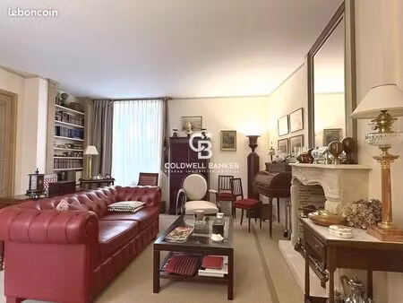 maison de ville 6 pièces 131 m²