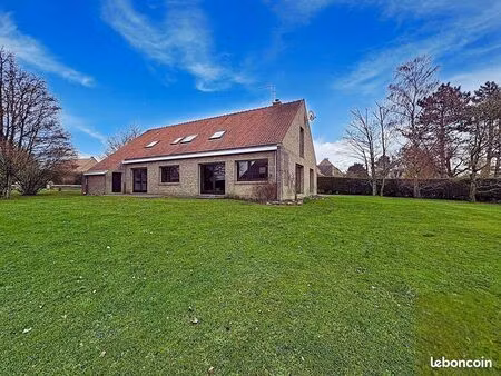 pavillon 7 pièces 232 m²