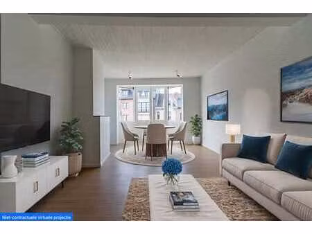 maison de commerce rénovée avec jardin urbain au cœur de ter