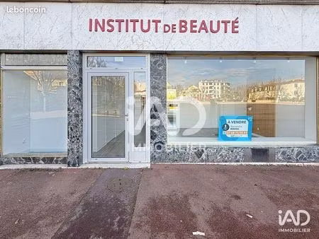 boutique 46 m² le vésinet