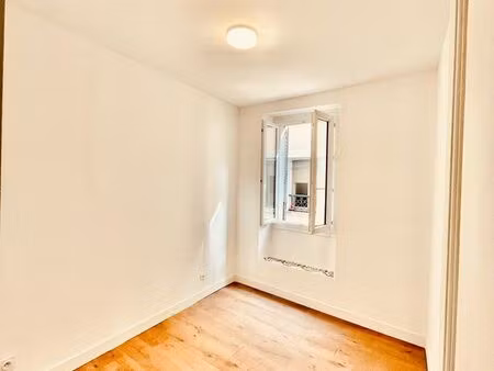 t2 rénové à neuf disponible début février