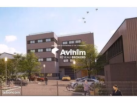 local 3000 m² la courneuve