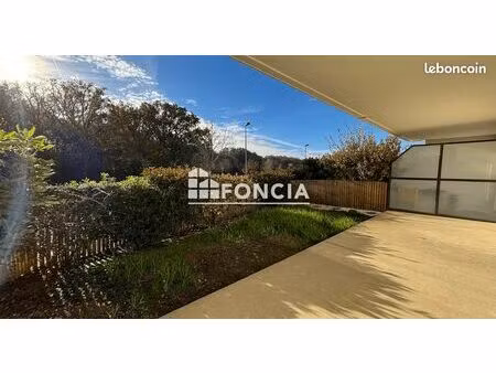 leguevin  t3 en rez-de-jardin avec 2 places de parking