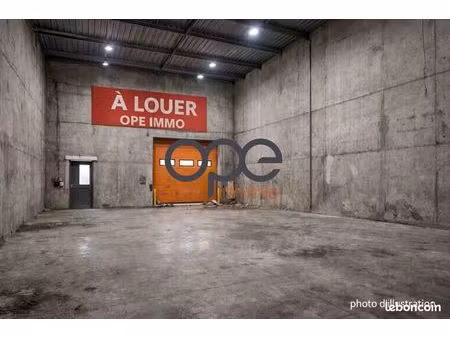 local 296 m² aubervilliers