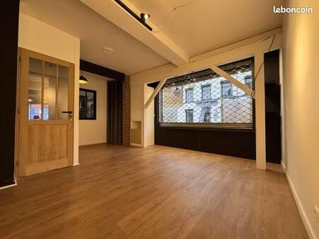 local commercial 23 m²