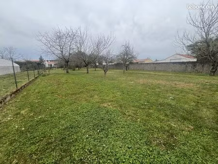 terrain 1251 m² villeneuve-en-retz