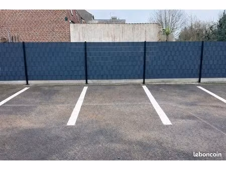 place de parking sécurisée